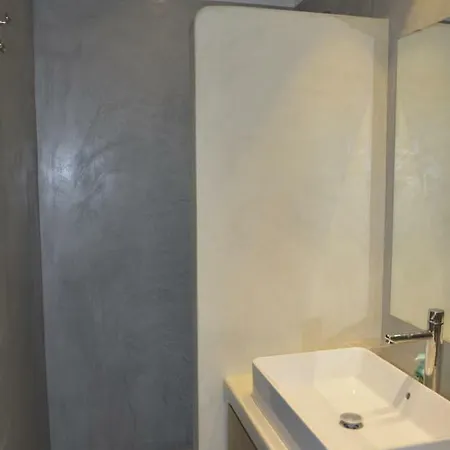 Kammamia Apartment